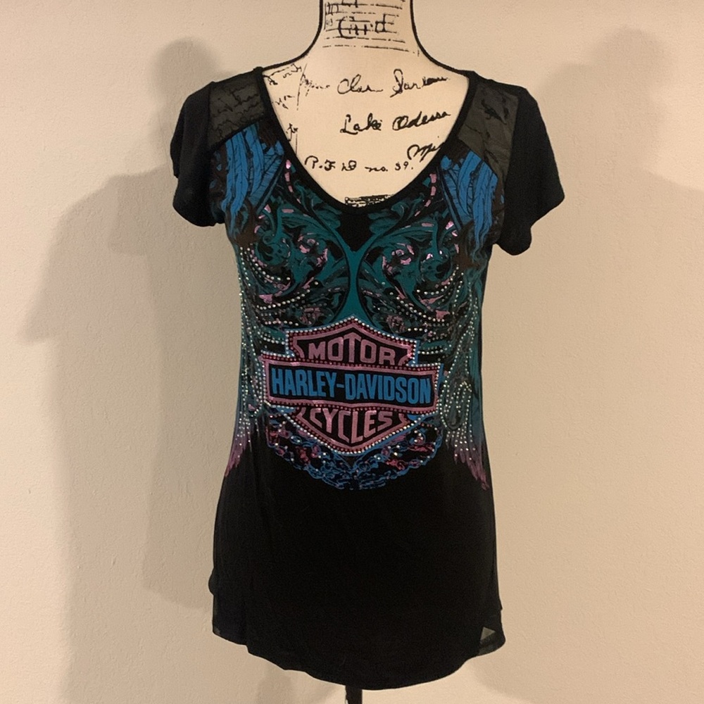 Women’s Harley Davidson shirt